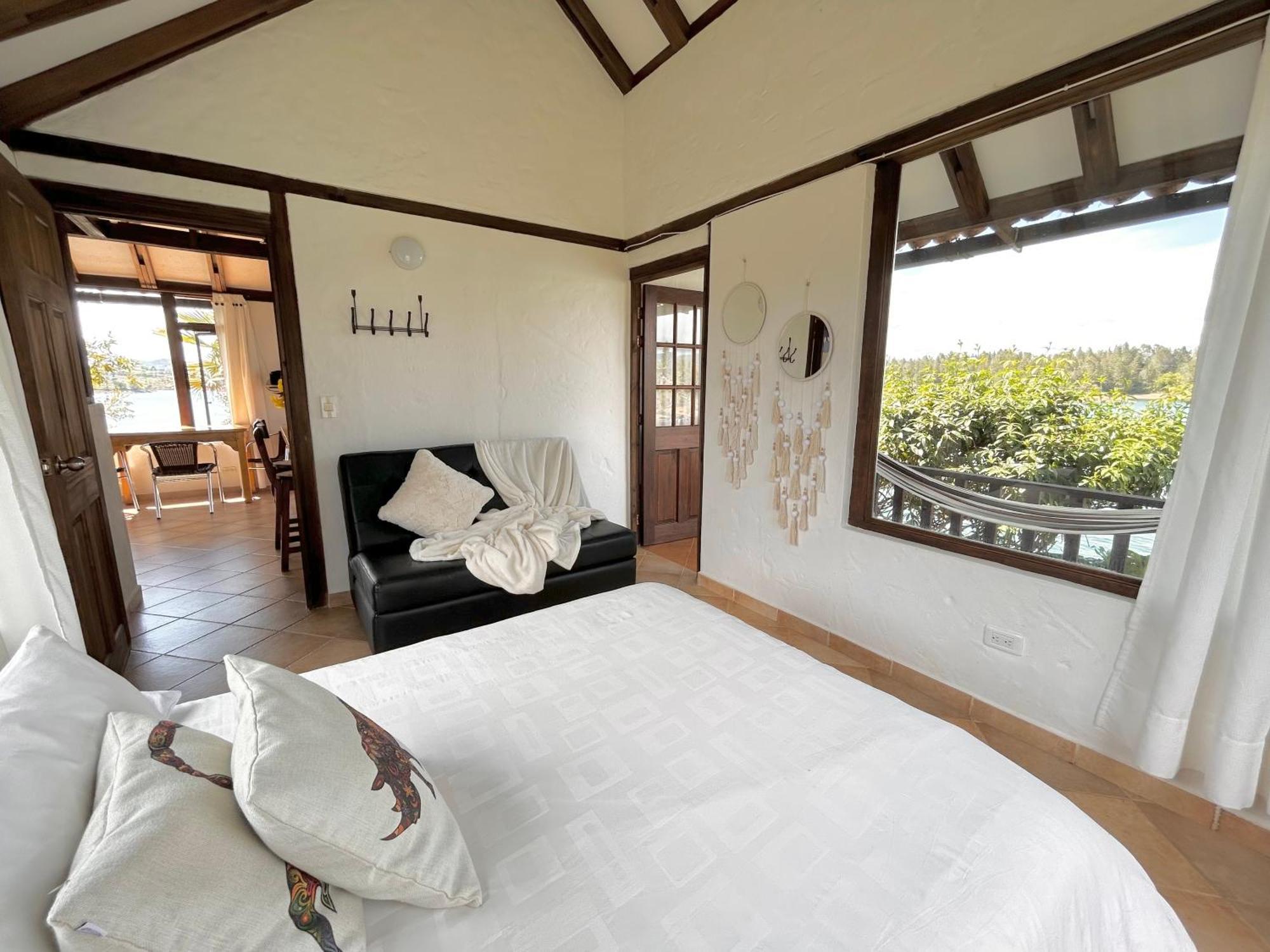 Maison d'hôtes El Trebol à Guatapé Extérieur photo