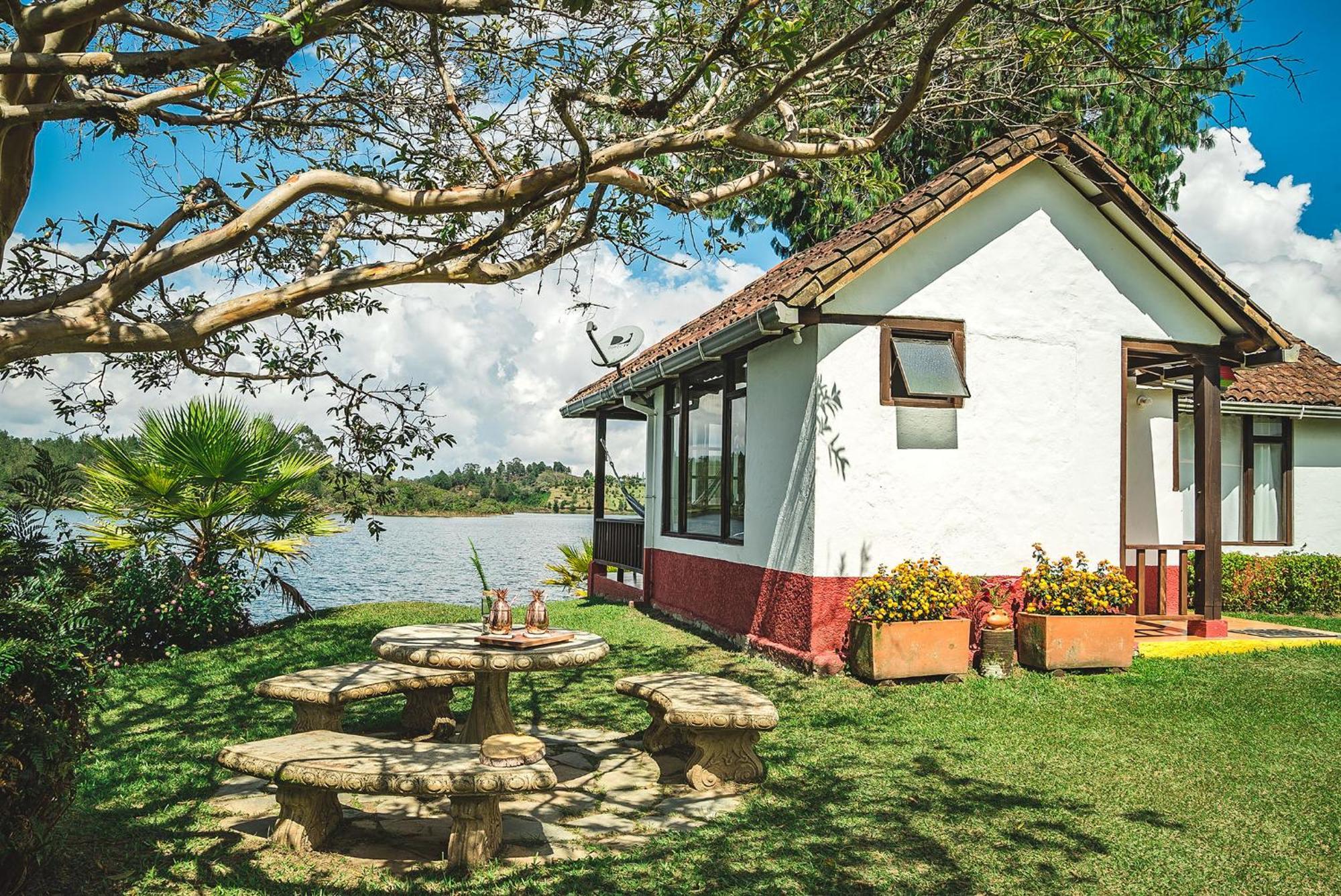 Maison d'hôtes El Trebol à Guatapé Chambre photo